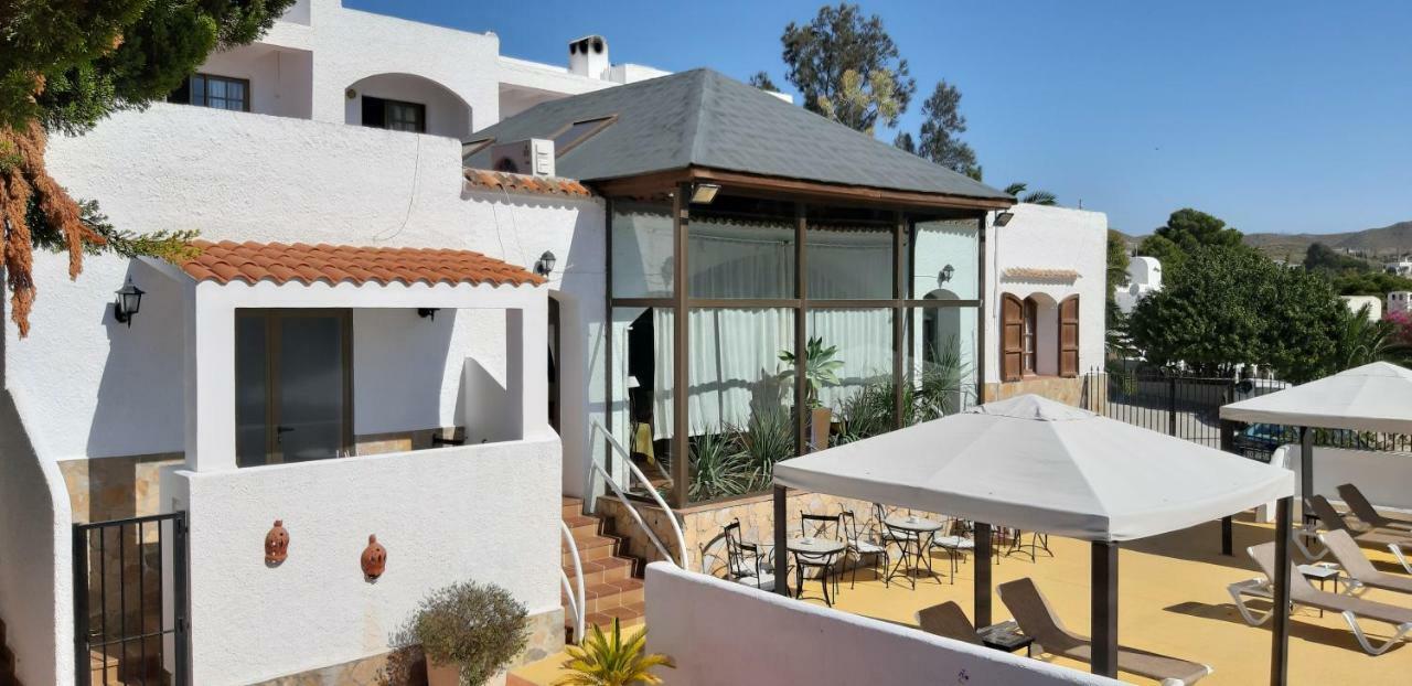 Hotel Family Agua Amarga à Agua Amarga  Extérieur photo