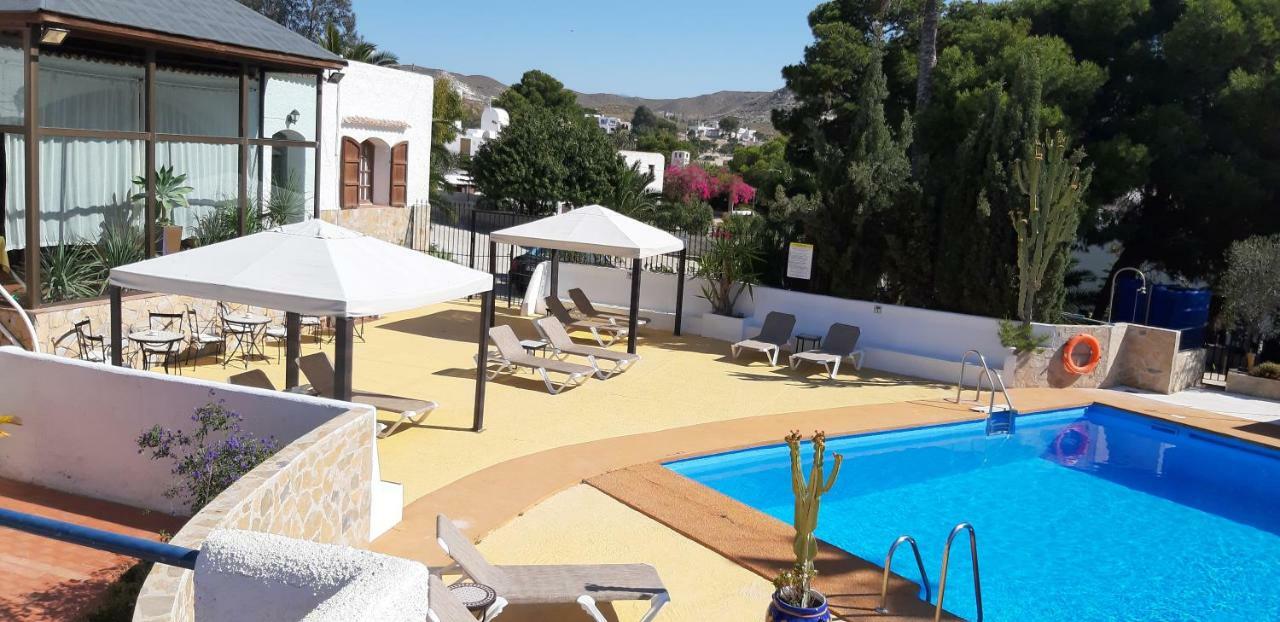 Hotel Family Agua Amarga à Agua Amarga  Extérieur photo